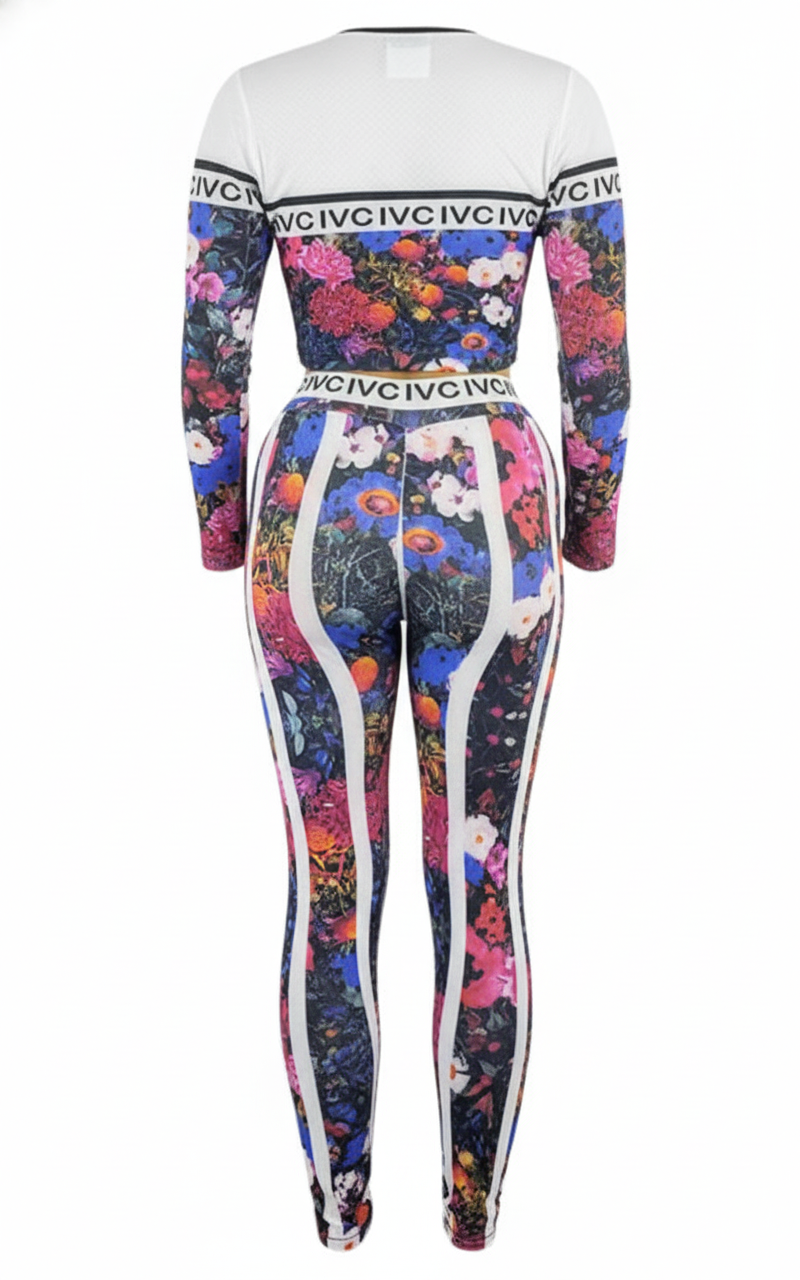 Conjunto deportivo con efecto Push Up que moldea y estiliza con energía floral