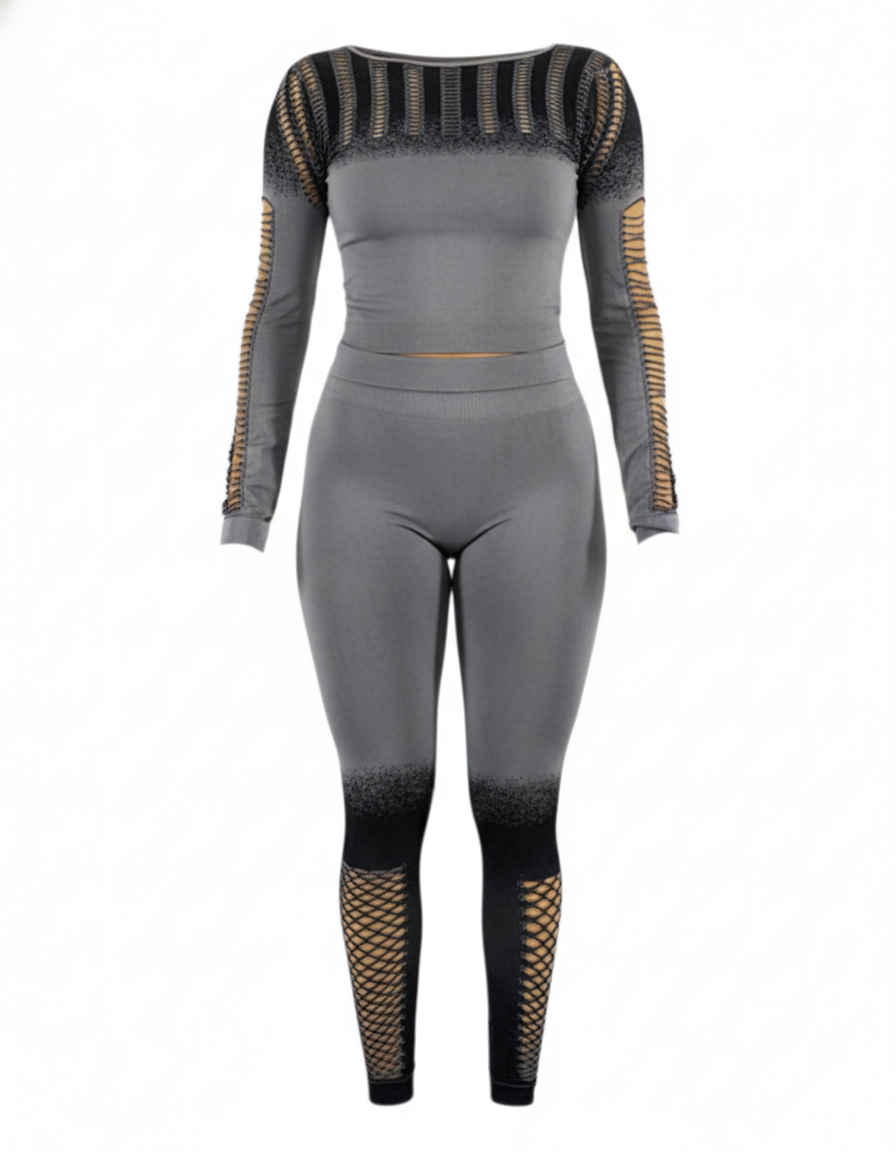 Conjunto deportivo largo con diseño calado y efecto degradado que estiliza tu silueta