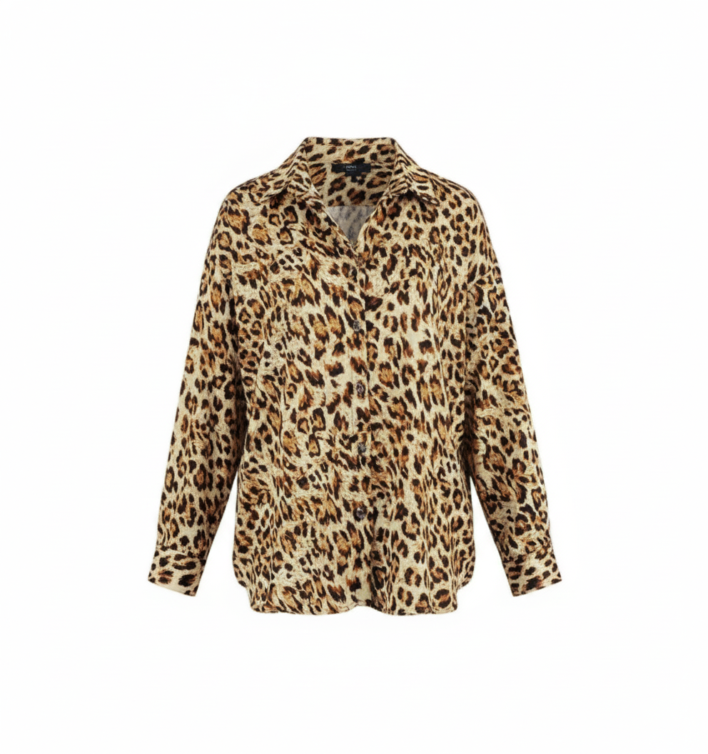 Blusa oversize con estampado felino que impone estilo con actitud