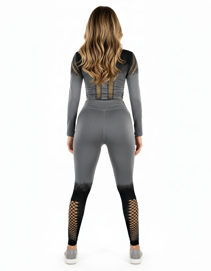 Conjunto deportivo largo con diseño calado y efecto degradado que estiliza tu silueta