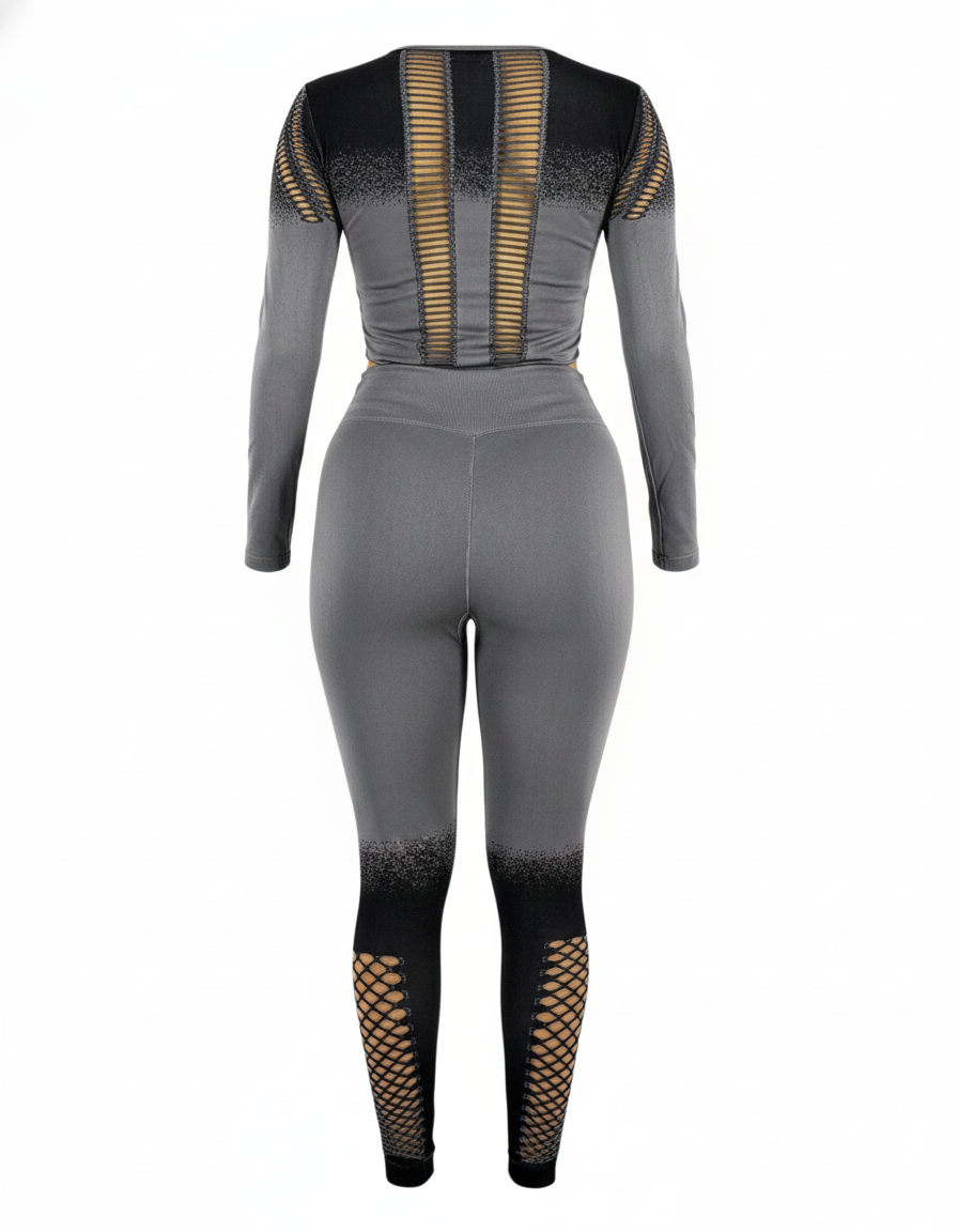 Conjunto deportivo largo con diseño calado y efecto degradado que estiliza tu silueta