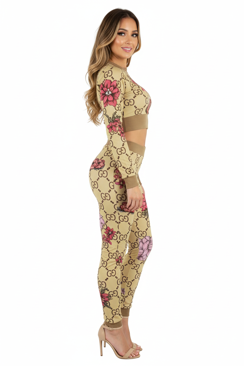 Conjunto estampado que define tu figura con actitud divertida