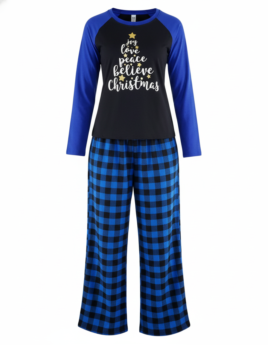 Pijama de dos piezas con mensaje navideño y cuadros que abrazan tu comodidad