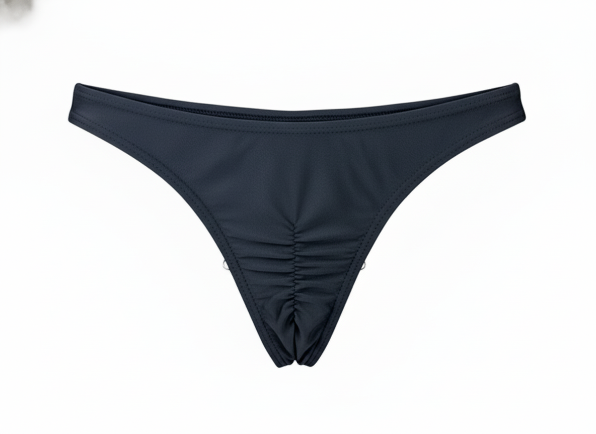 Tanga lisa tipo panty que realza tu figura con sensualidad sutil
