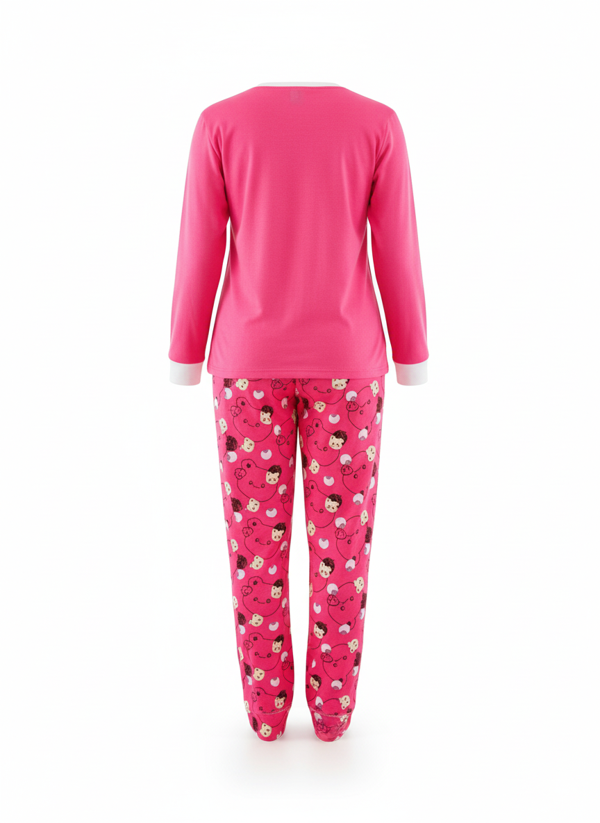 Pijama larga con estampado navideño que consiente tus noches con ternura