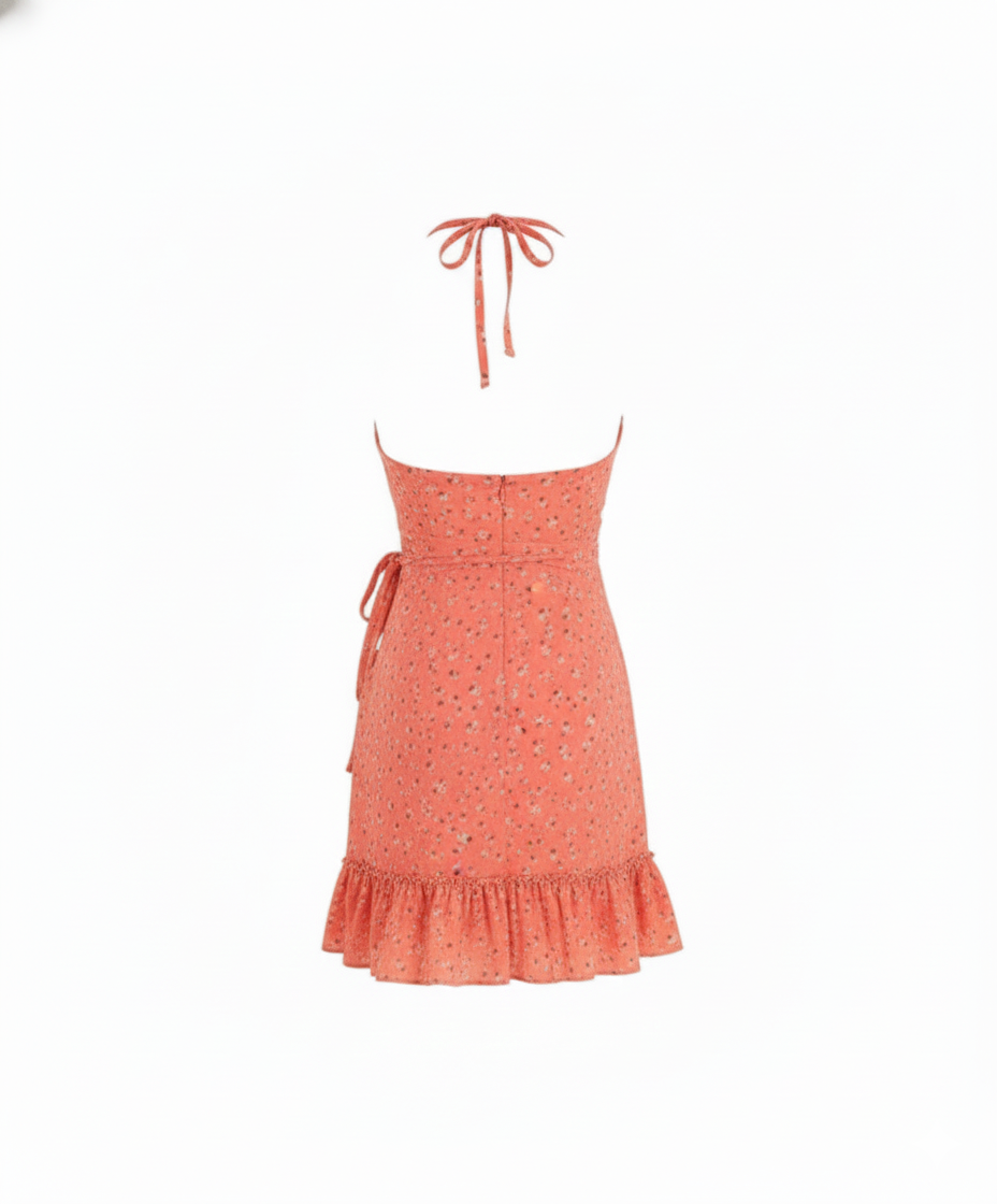 Minivestido floral con olanes que irradia frescura y encanto