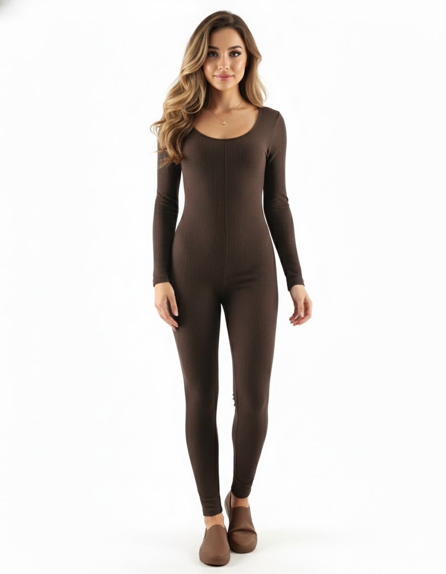 Enterizo largo que moldea con comodidad y fluidez deportiva