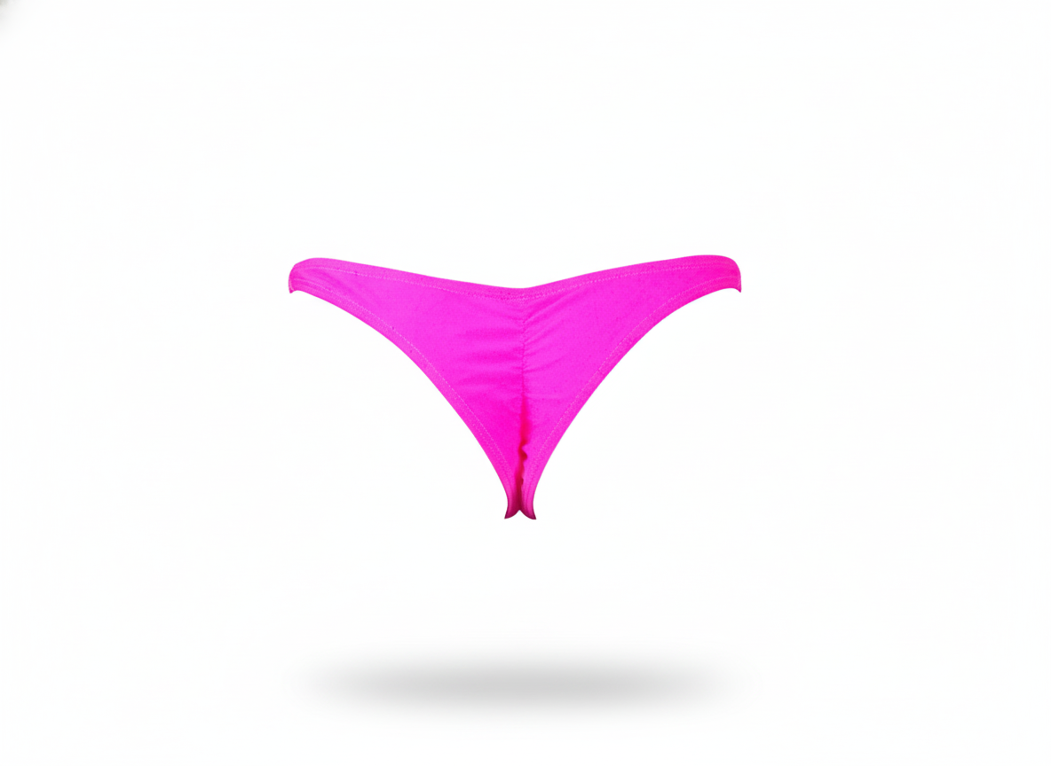 Tanga lisa tipo panty que realza tu figura con sensualidad sutil