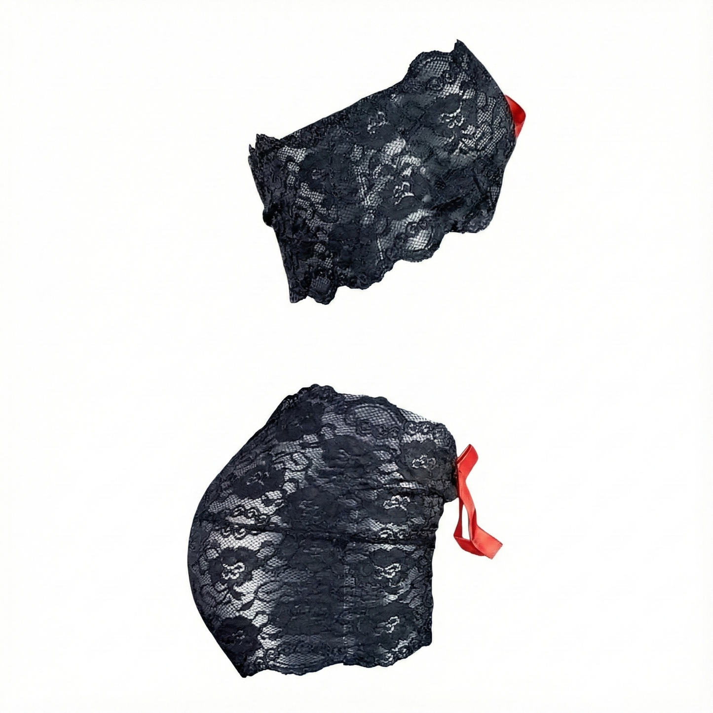 Bikini de encaje con minifalda que resalta tu feminidad juguetona