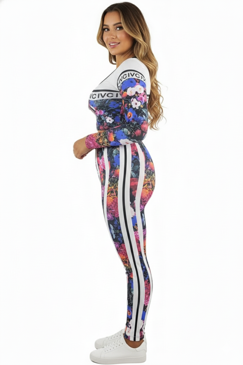 Conjunto deportivo con efecto Push Up que moldea y estiliza con energía floral