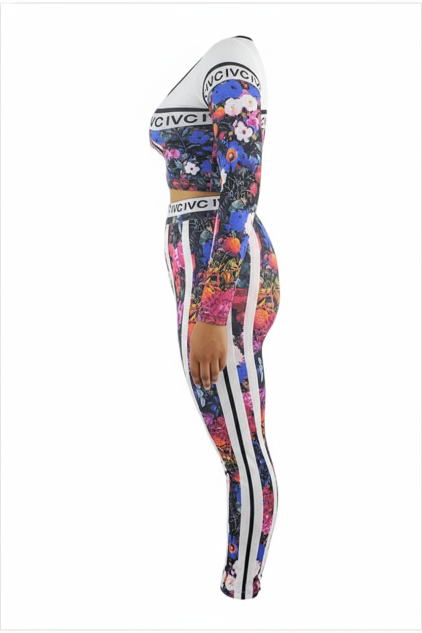 Conjunto deportivo con efecto Push Up que moldea y estiliza con energía floral