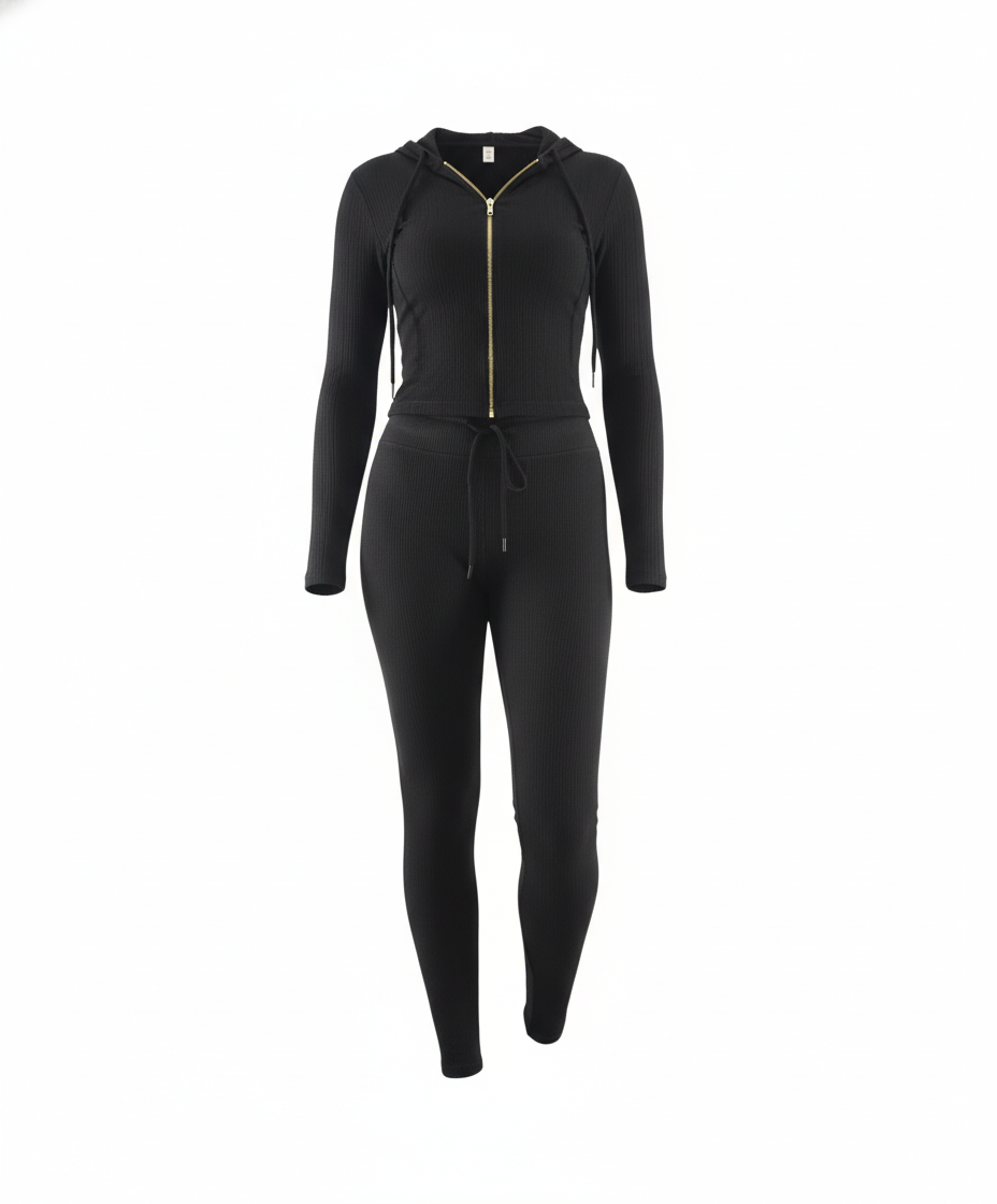 Conjunto deportivo con capucha que estiliza con fuerza visual