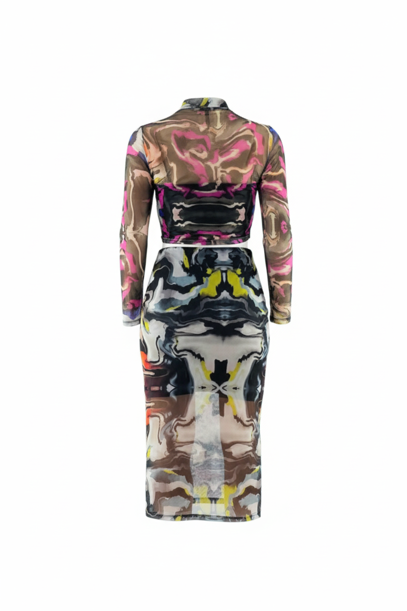 Conjunto con falda translúcida que potencia tu energía creativa