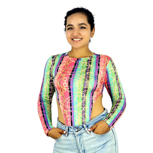 Pantyblusa brasileña de rayas multicolor con cadenas doradas y espalda descubierta
