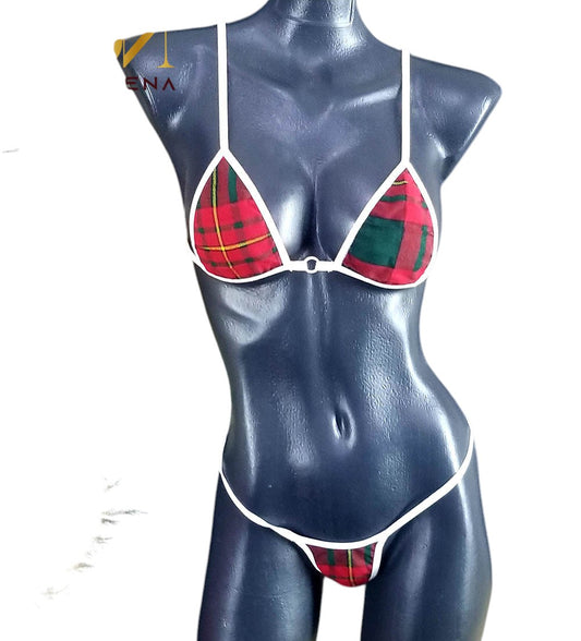 Bikini con cuadros y aro que combina ternura con audacia visual
