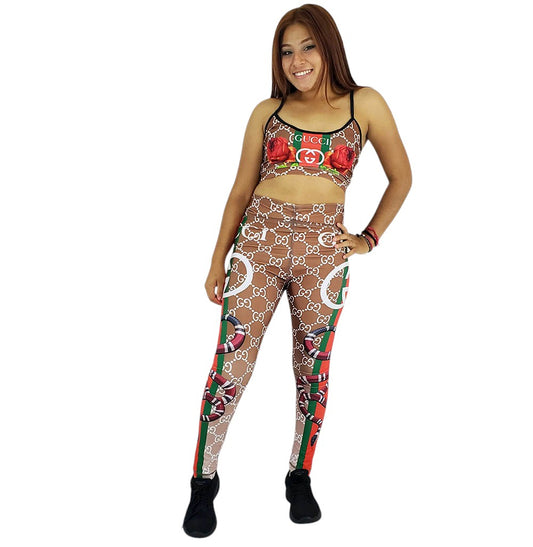 Conjunto deportivo con estampado que define tu figura con actitud
